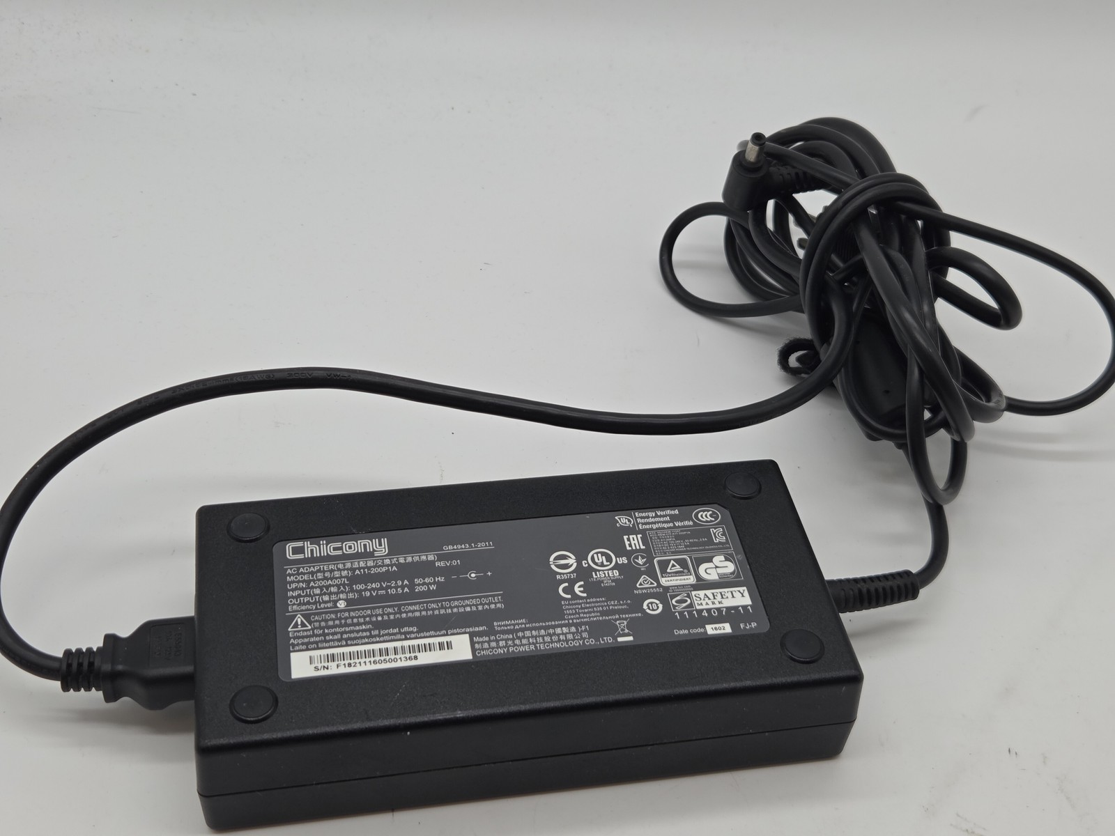 Genuine Chicony 19V10.5A 200W for Sager/Clevo P651SG/P150HM/P150EM/P150SM/NP8150