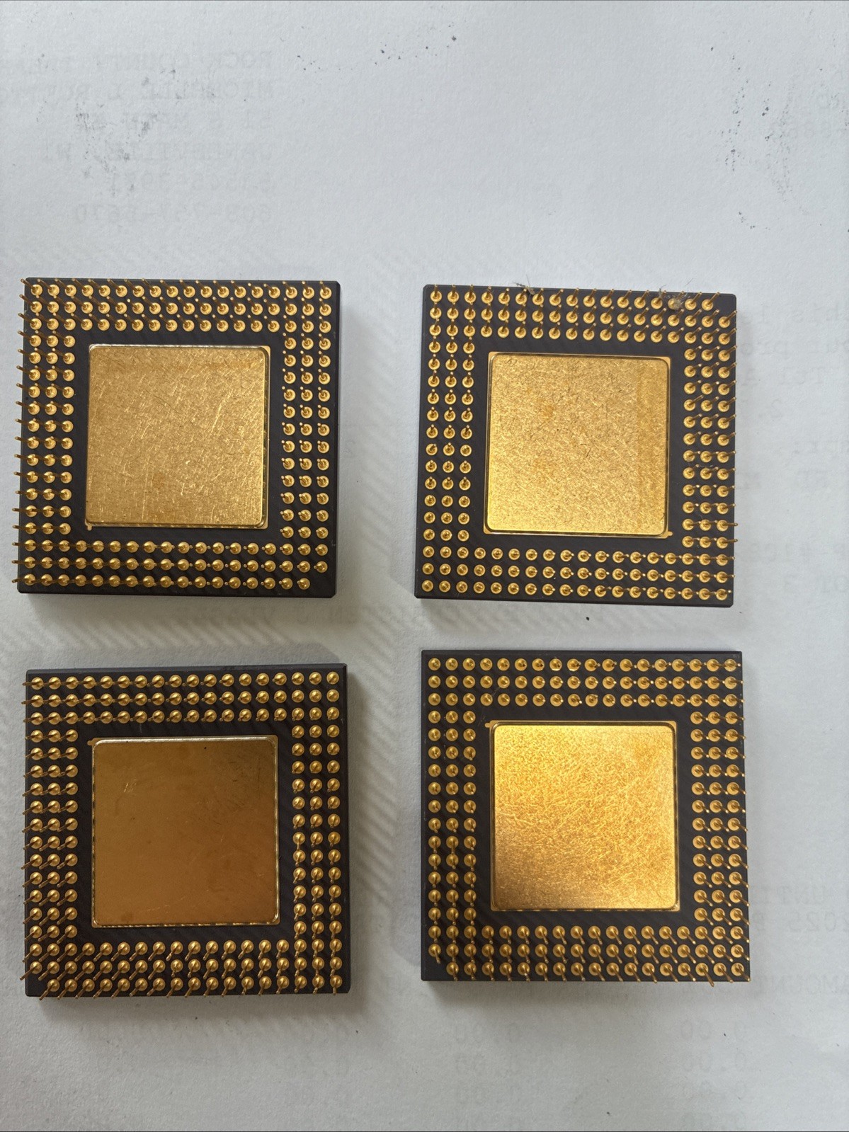 4pc MOTOROLA MC68040RC33 Microprocessor