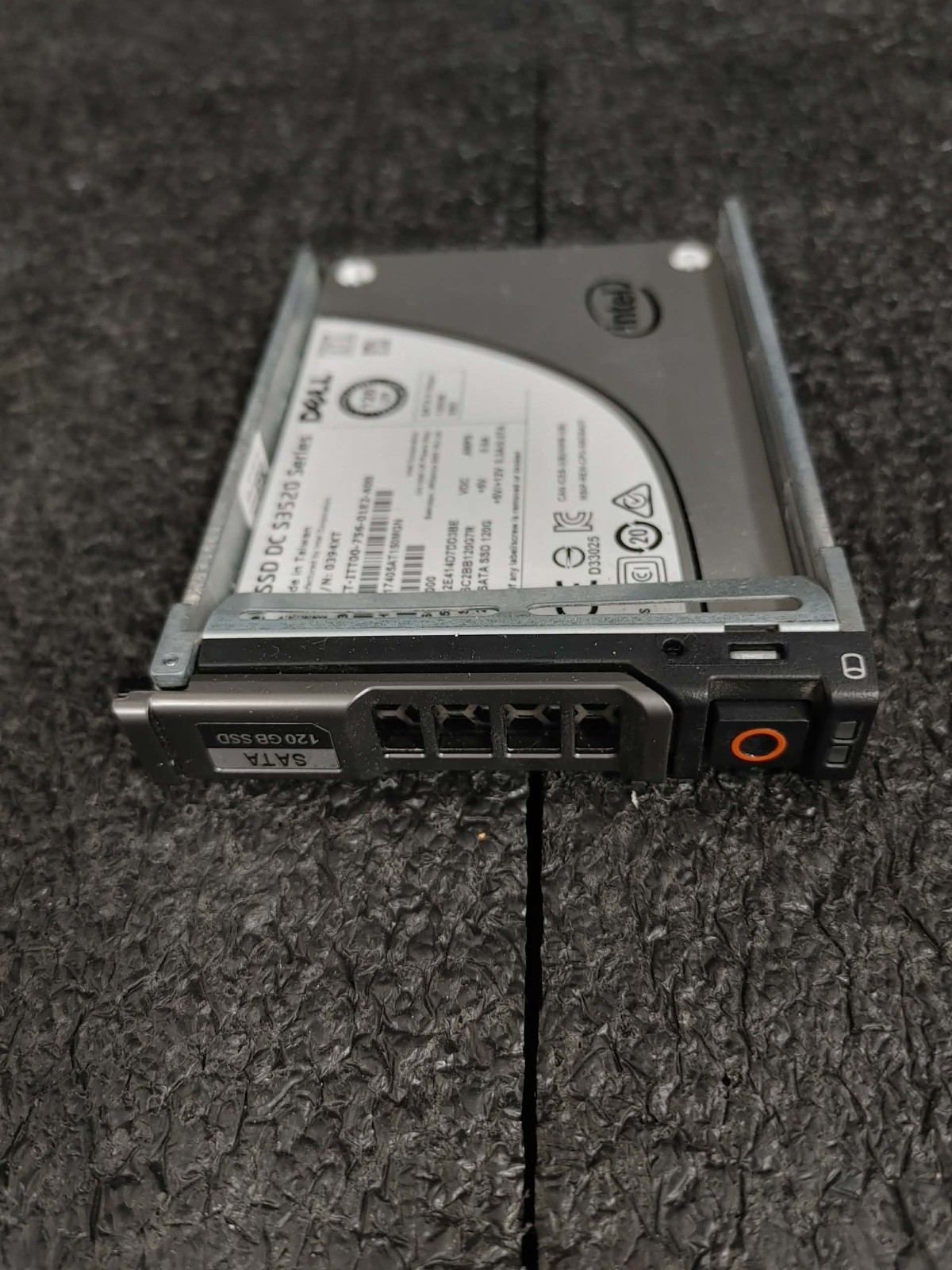 Dell 394XT SSDSC2BB120G7R DCS3520 Series 120GB 6Gbps SATA 2.5" SSD
