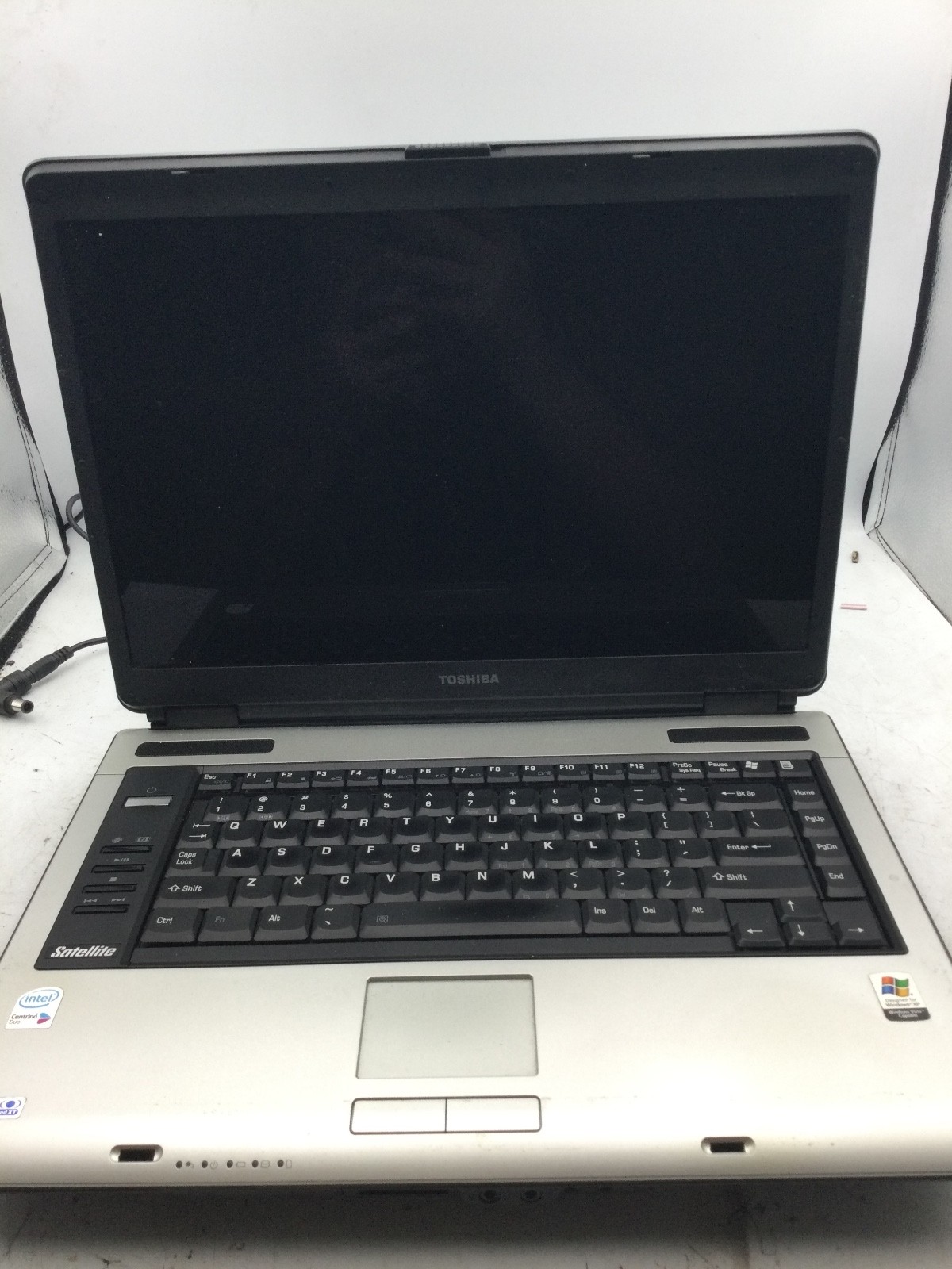 TOSHIBA SATELLITE A105-S4284 - FOR PARTS - INTEL CENTRINO - 1GB RAM - READ - BB