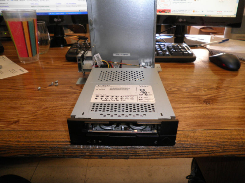 Exabyte Model: XVA-2 with VXA-2, 430 Drive Carrier 