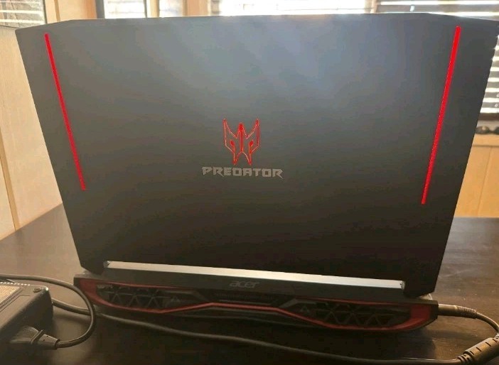 Acer Predator GX-792-77BL 17.3" 4K/UHD GTX 1080 8 GB VRAM i7-7820HK 32 GB