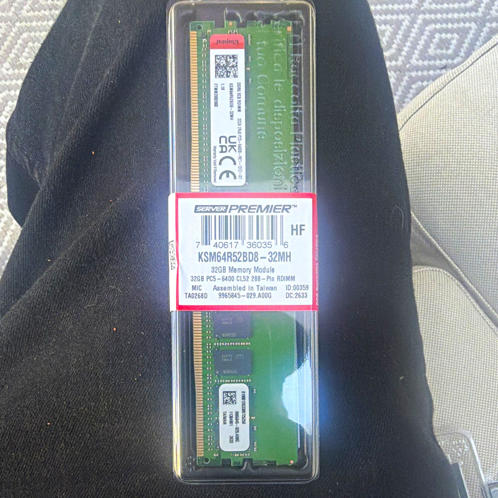 Kingston Server Premier 32GB DDR5 PC5-6400 RDIMM KSM64R52BD8-32MH