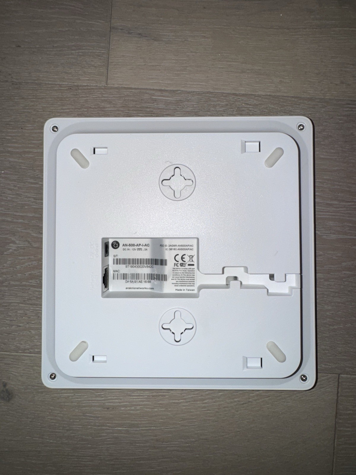 Lot of 5 – Araknis Networks AN-700-AP-I-AC WiFi Access Points – No Cables