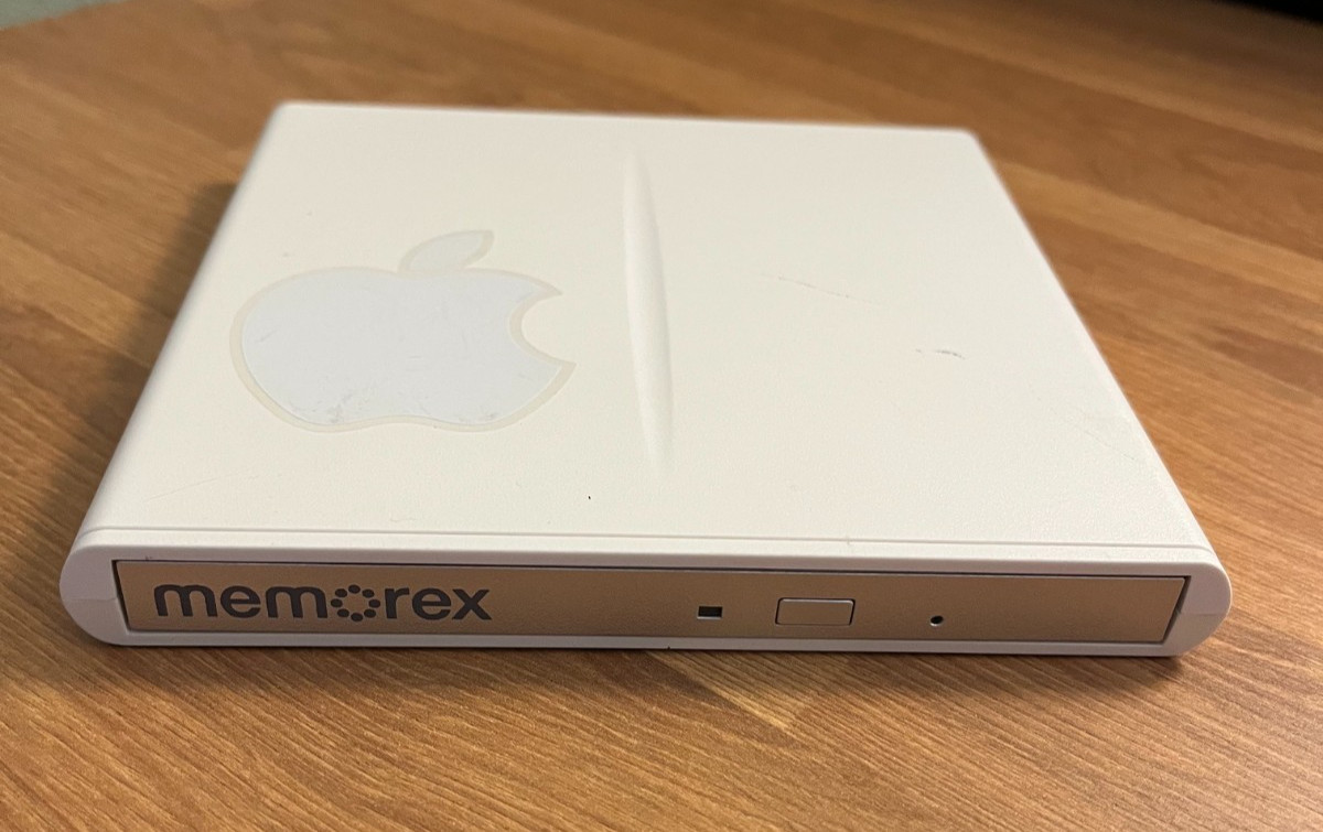 Memorex MRX-650LE v7 Slim External DVD / CD Recorder