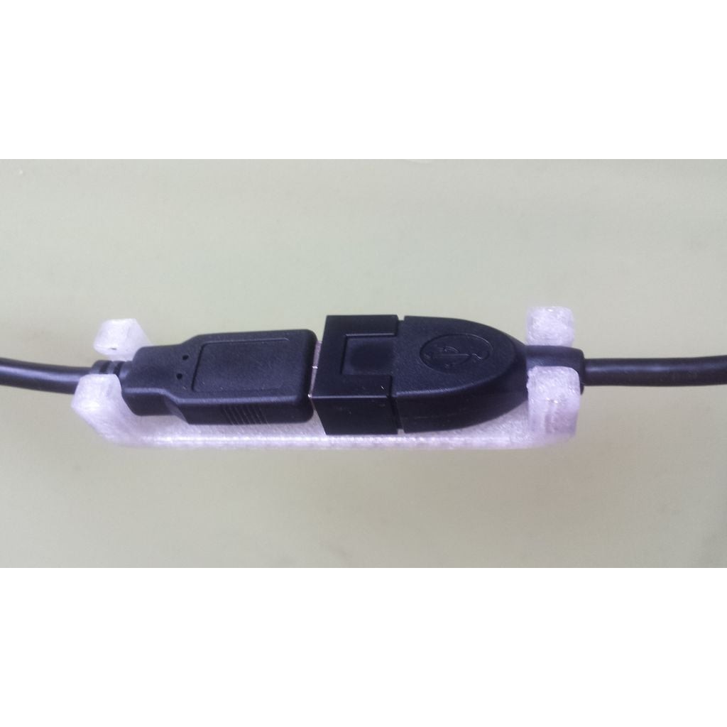 USB-extension-cord clip 3D-Printed