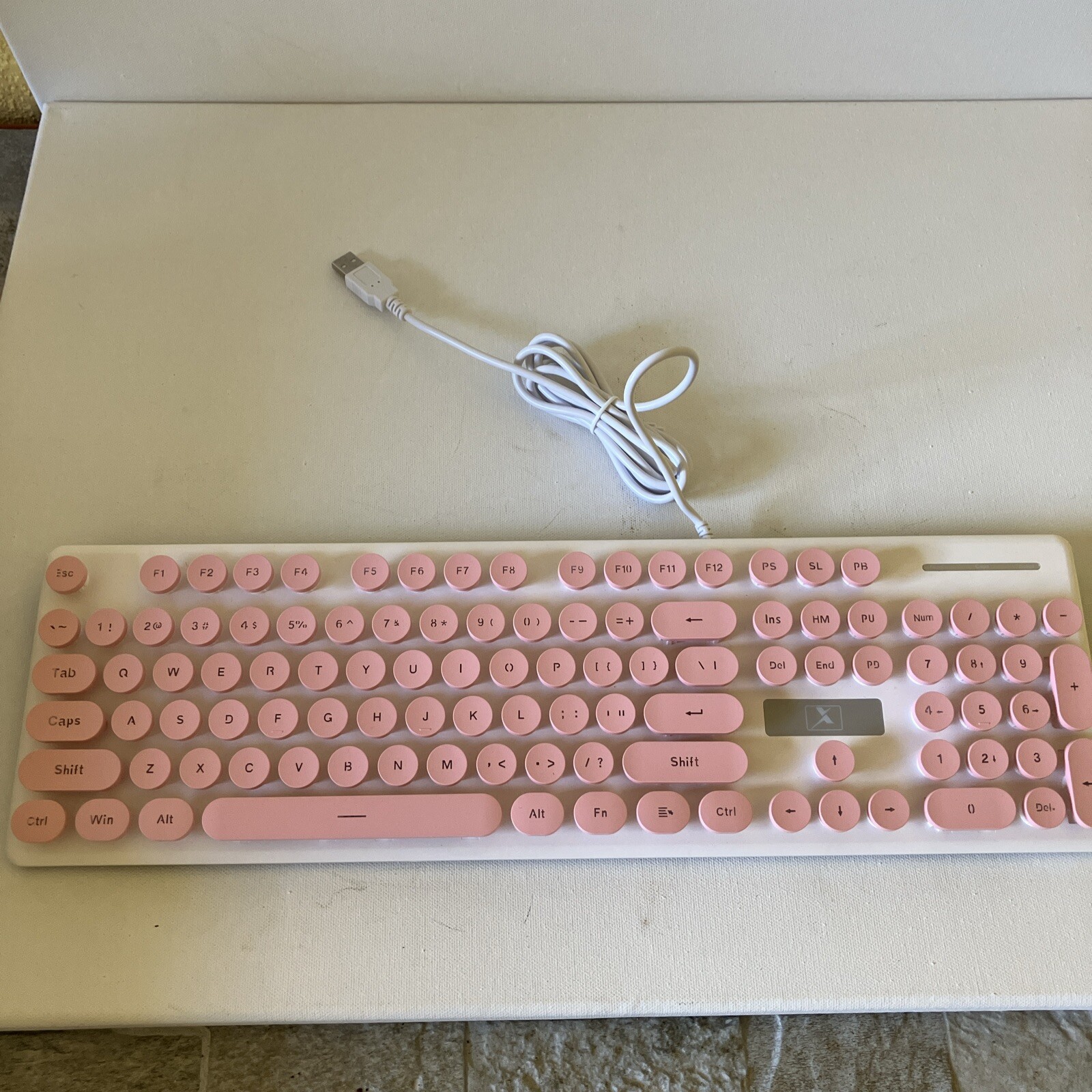 Keyboard Surmen V300 Pink White Retro Version Wired Gaming/PC-Lights Up