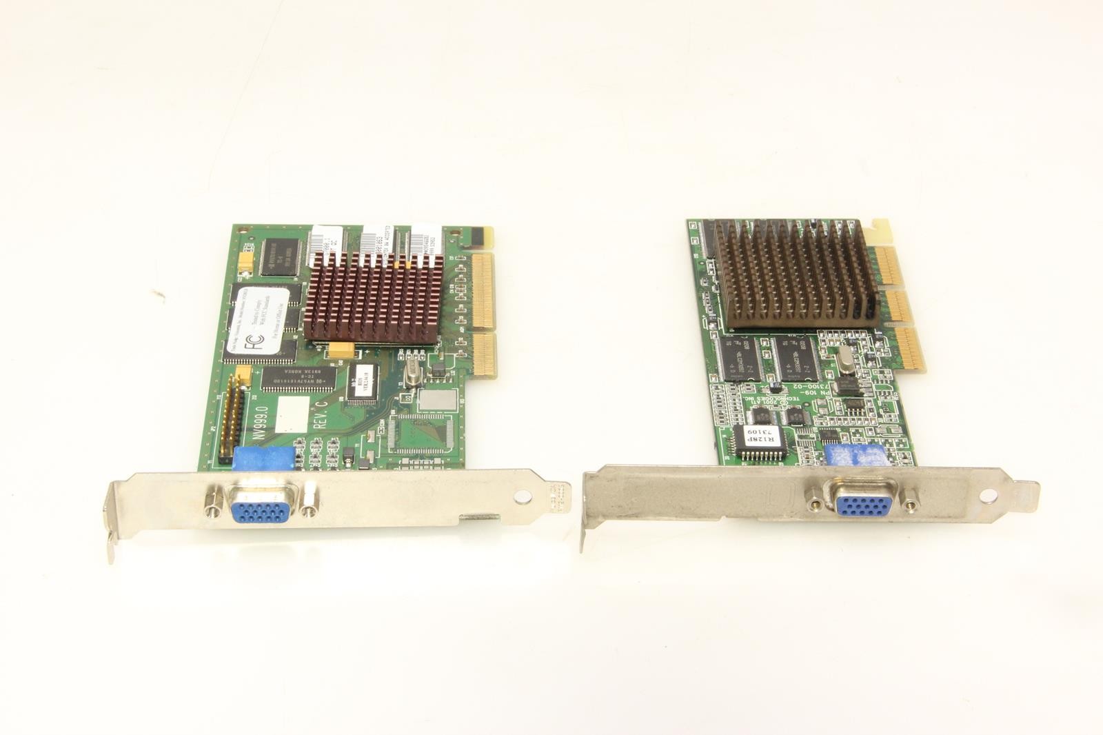 2X VGA GRAPHIC CARD VISIONTEK NV999.0+ATI E-G012-01-3613. SKU224055