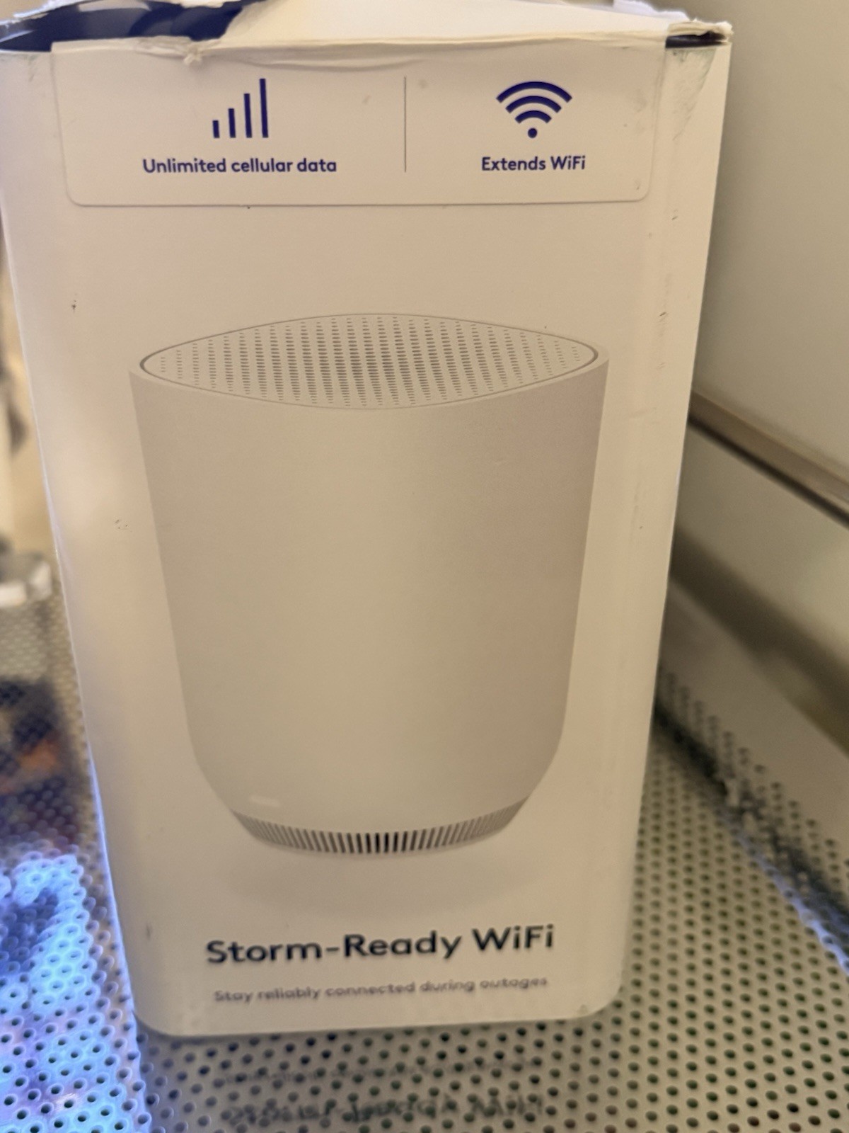 Xfinity 306855 Storm-Ready Wifi Stay (B9)