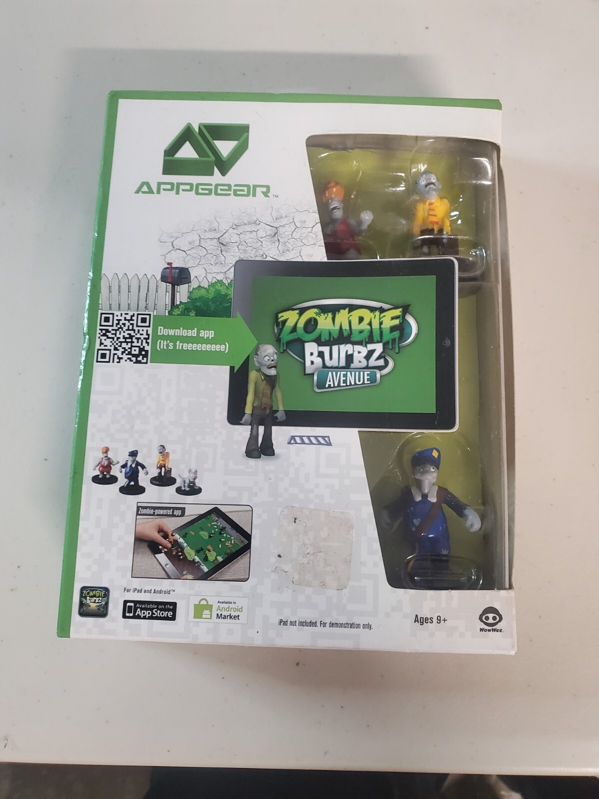 NEW 2011 APPGEAR Zombie Burbz Avenue Amplified Reality Game iOS iPad Android