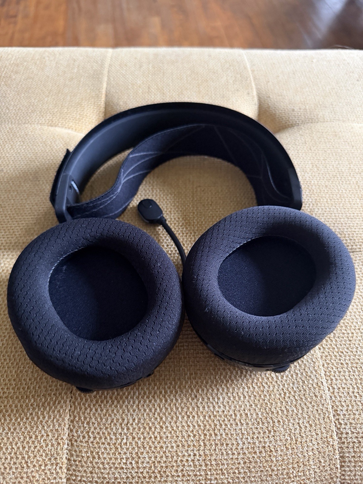 SteelSeries Arctis 7 Gaming Headset - Working (No Dongle / Wired Use)