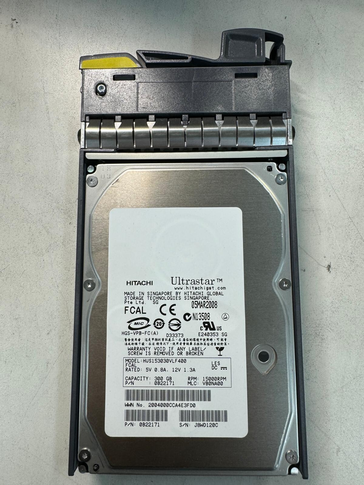 HITACHI HUS153030VLF400 0B22171 300GB 15K RPM 16MB 4Gb/s Fibre Channel HDD