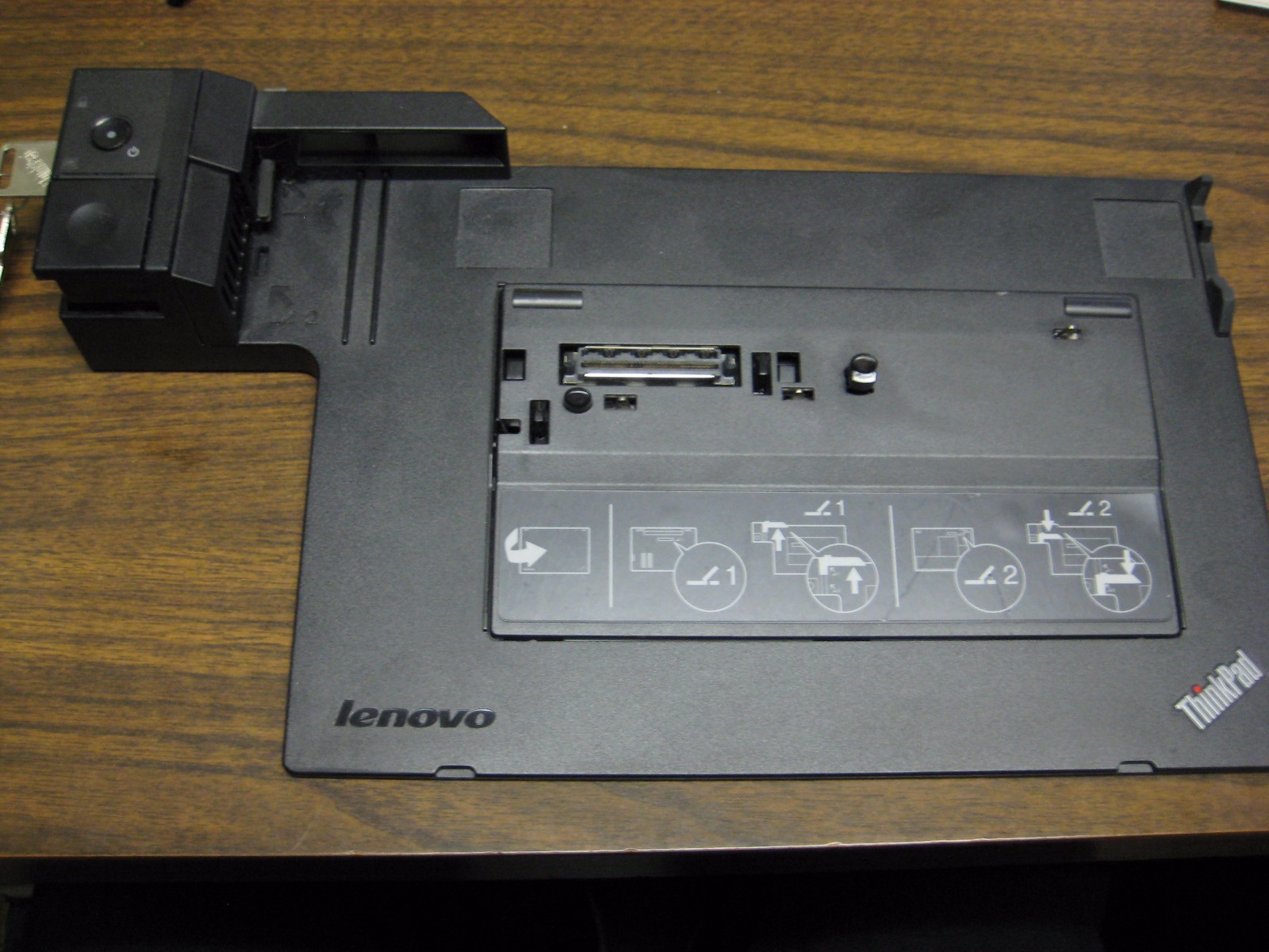 IBM/Lenovo ThinkPad  Mini Dock Series 3 W/ Keys p/n 75y5905 fru p/n 75y5908