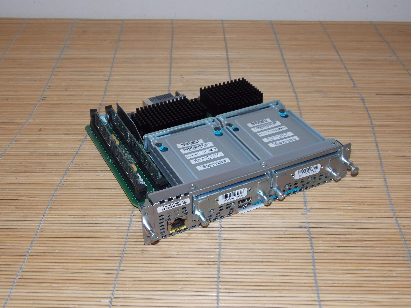 Cisco SM-SRE-900-K9 Services Ready Engine 4GB RAM 2x 500GB HDD 