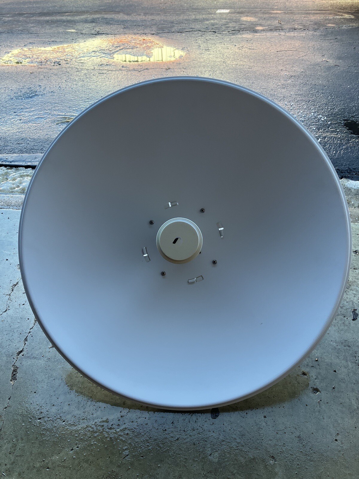 Ubiquiti PowerBeam PBE-5AC-500-US 5GHz high-performance airMAX Bridge 802.11ac