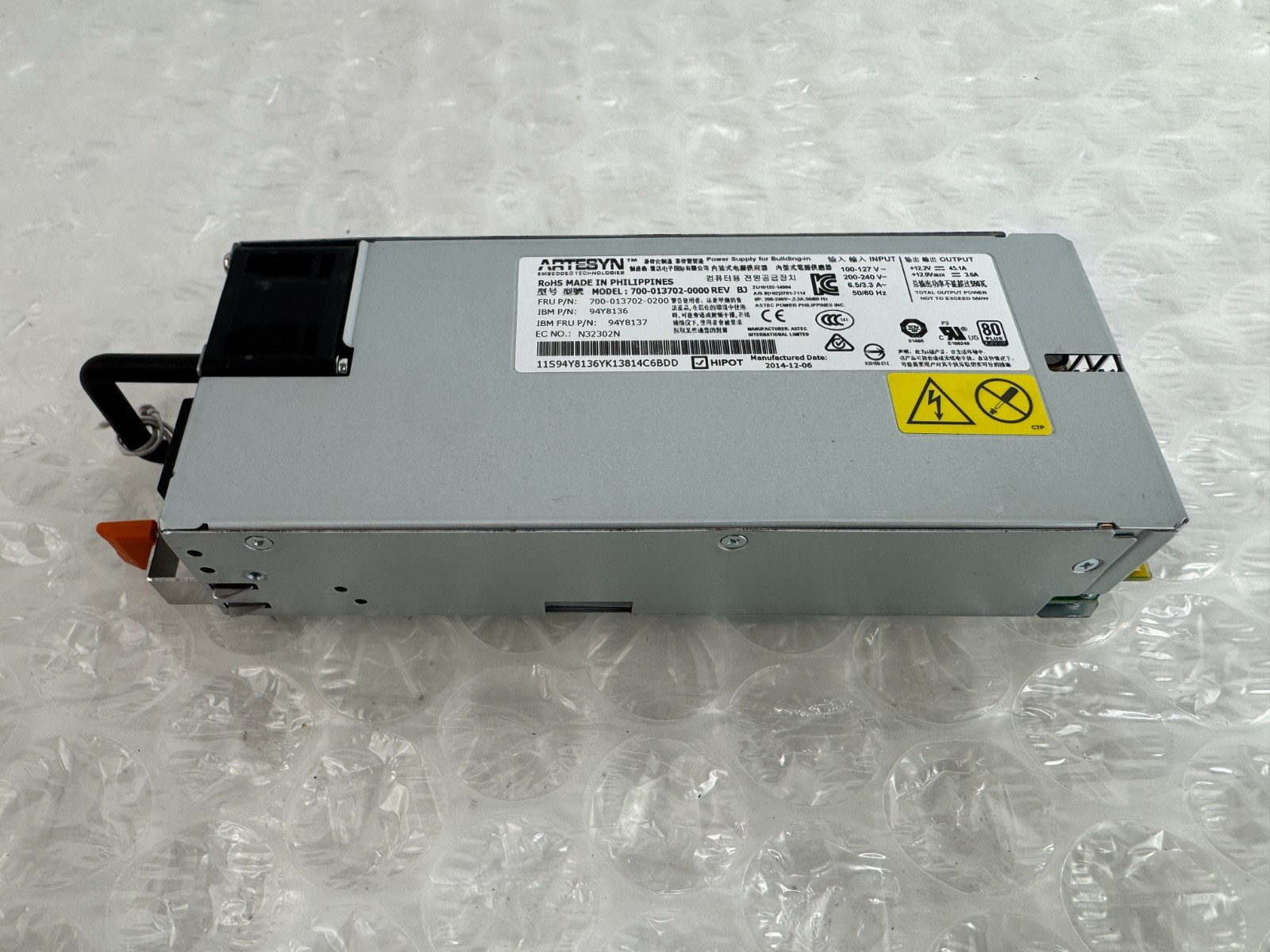 Artesyn 700-013702-0000 IBM 94Y8136 550W Lenovo/IBM System x Server PSU