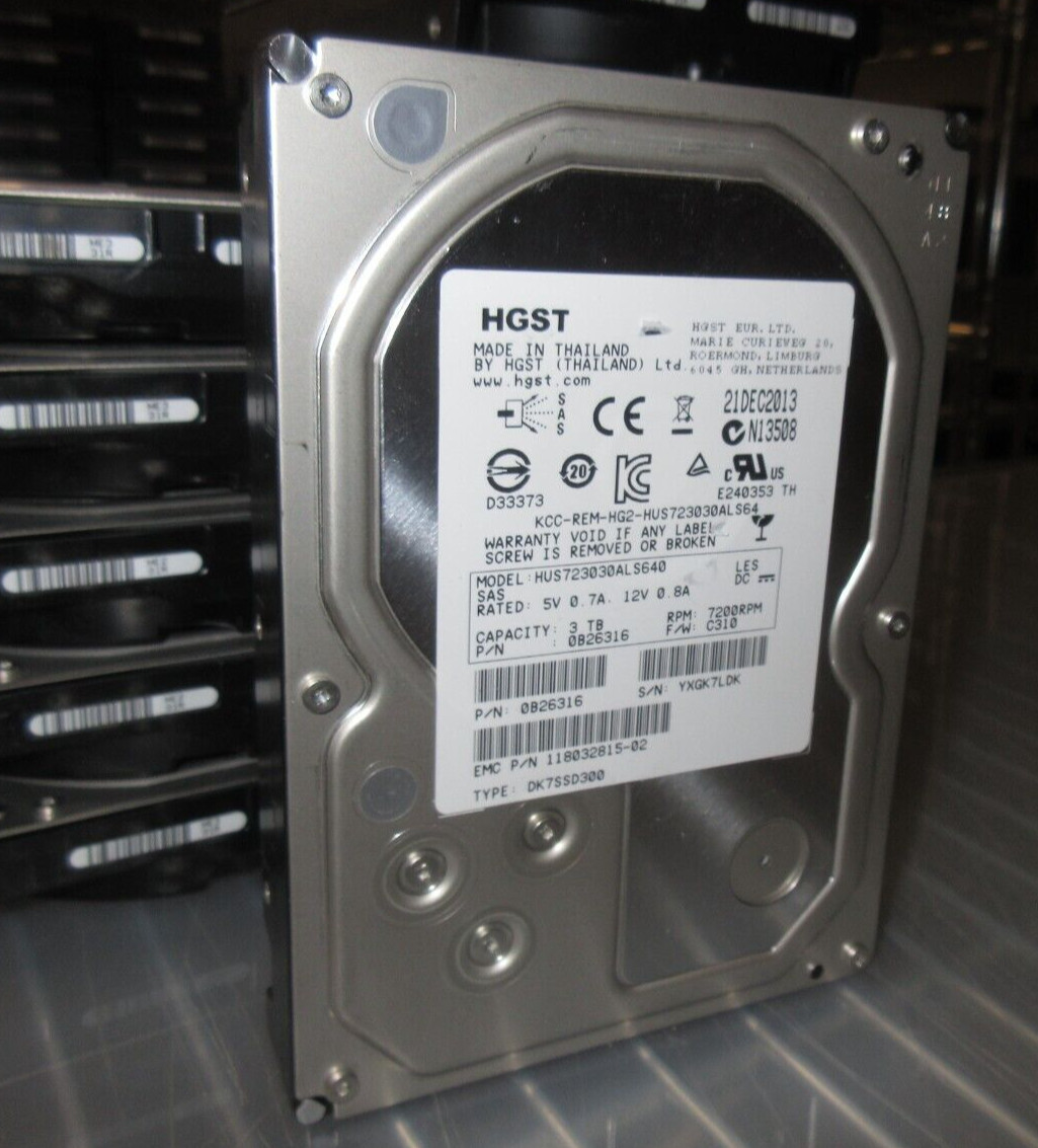 HGST 0B26316, HUS723030ALS640, 3.5" 3TB 6Gb/s 7.2K rpm SAS LOT OF 4