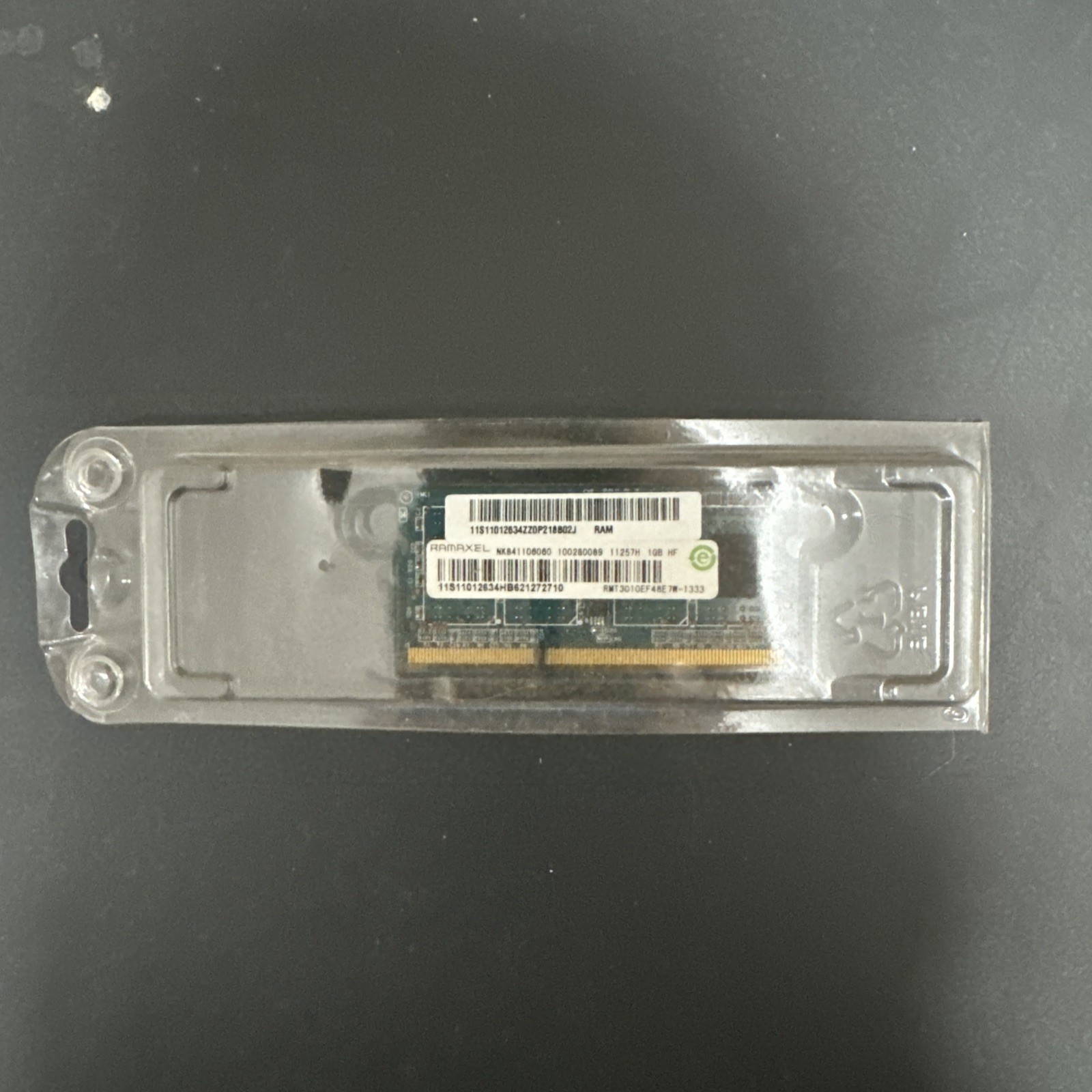 NEW RAMAXEL LAPTOP MEMORY 1GB PC3-10600S RMT3010EF48E7W-1333