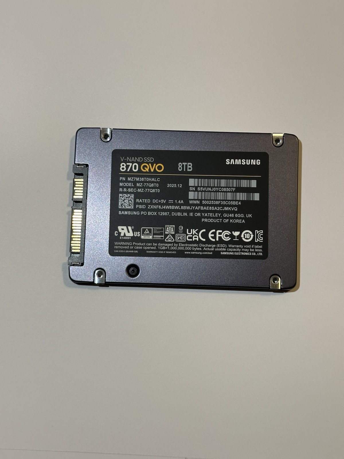 Samsung 870 QVO 8TB 2.5 in SATA III V-NAND Internal SSD MZ-77Q8T0