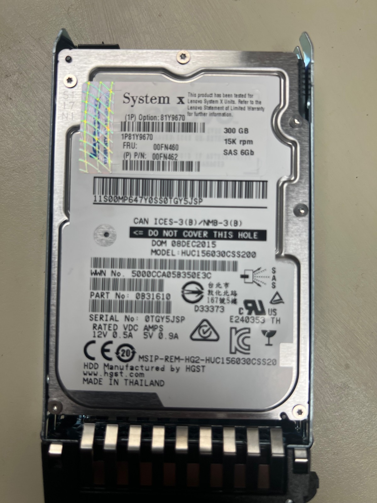 81Y9670,81Y9671,81Y3812 IBM 300GB 15K SFF SAS HDD
