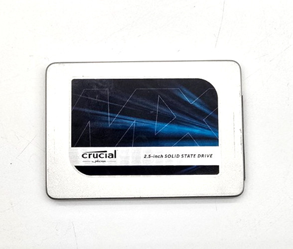 2TB Crucial MX300 2.5 Internal SATA3 SSD CT2000MX300SSD1 - 100% Health