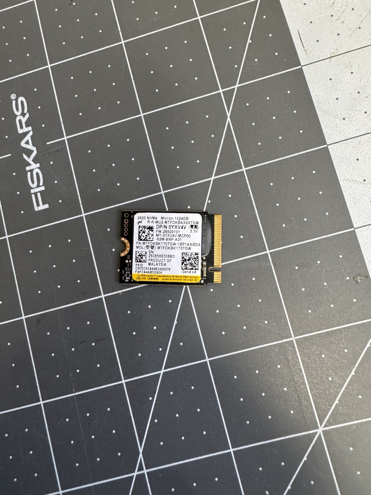 New Pull Dell Micron 2650 1TB 1024GB SSD nVME 22M30 MTFDKBK1T0TGW
