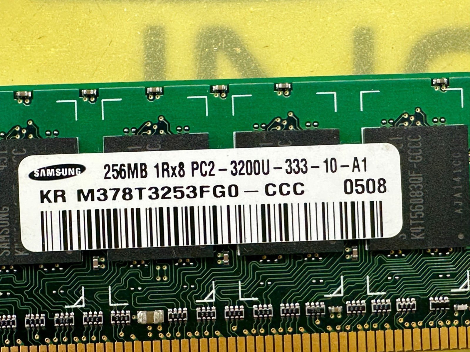 SAMSUNG M378T3253FG0-CCC 256MB 1RX8 MEMORY PC2-3200U-333-10-A1