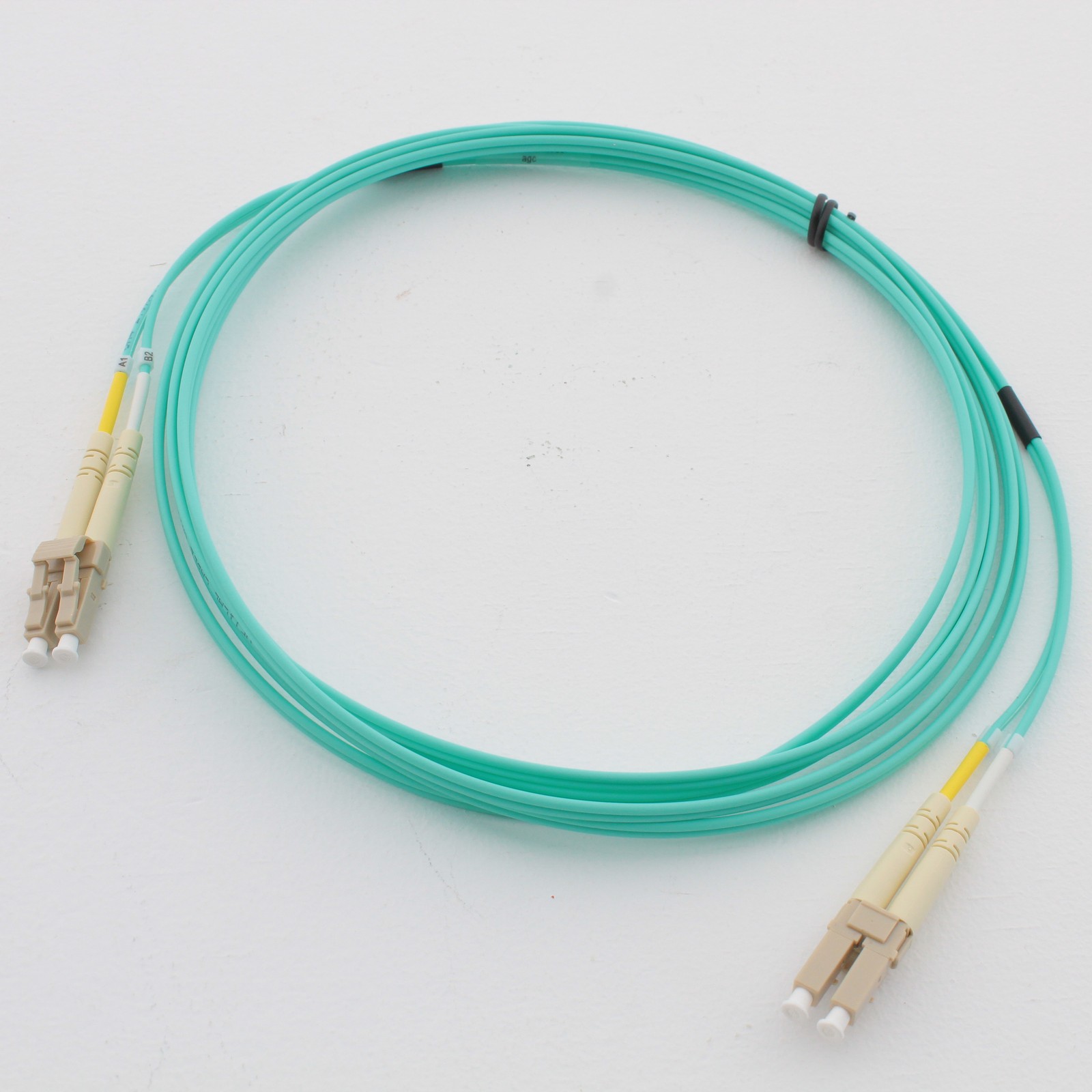 Hubbell Fiber Optic Patch Cord Cable LSZH OM4 Duplex MM LC-LC 3m DFPCLCLCF3MMZ