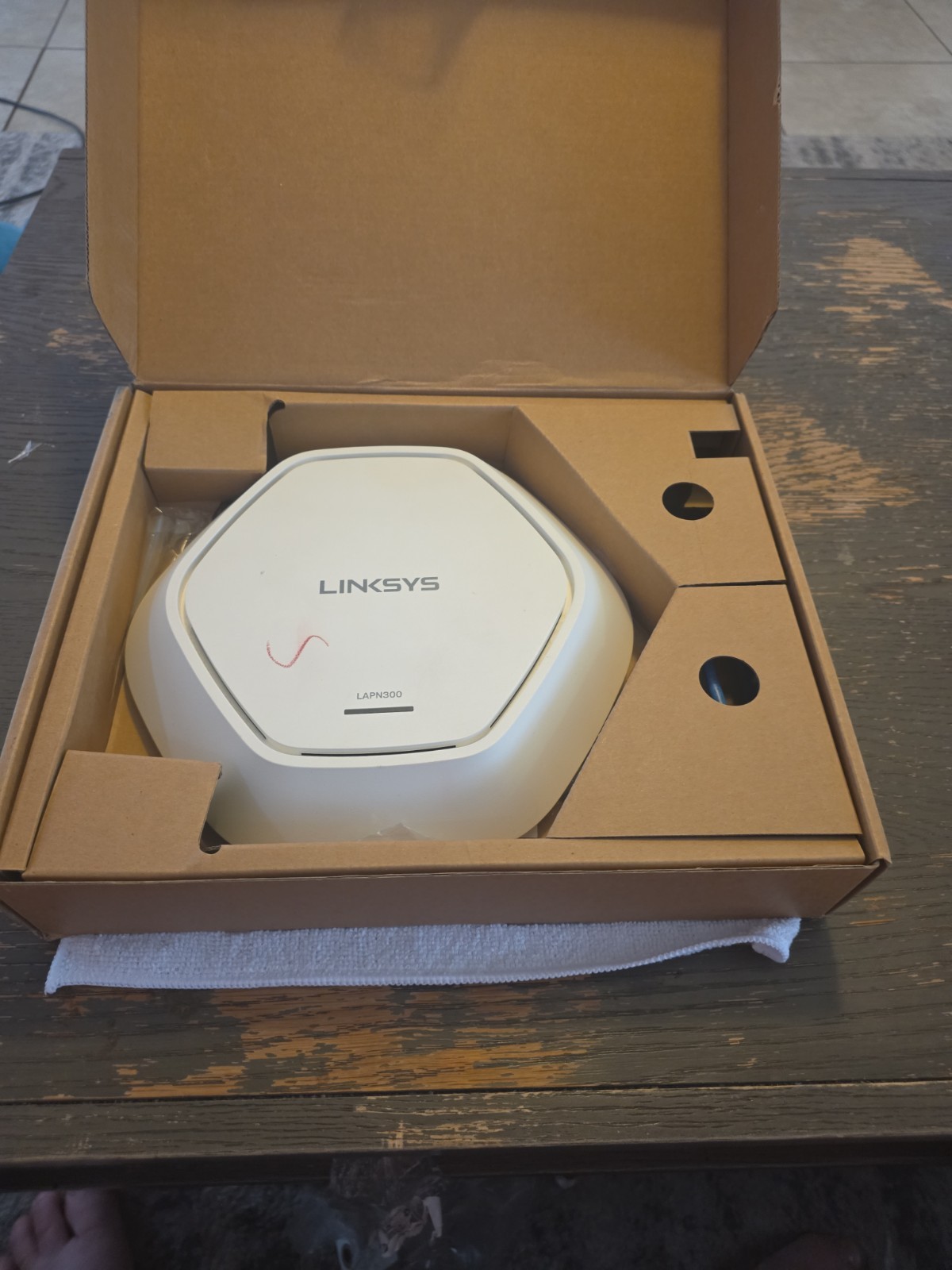 Linksys LAPN300 Single Band Business Wireless Access Point with PoE - White