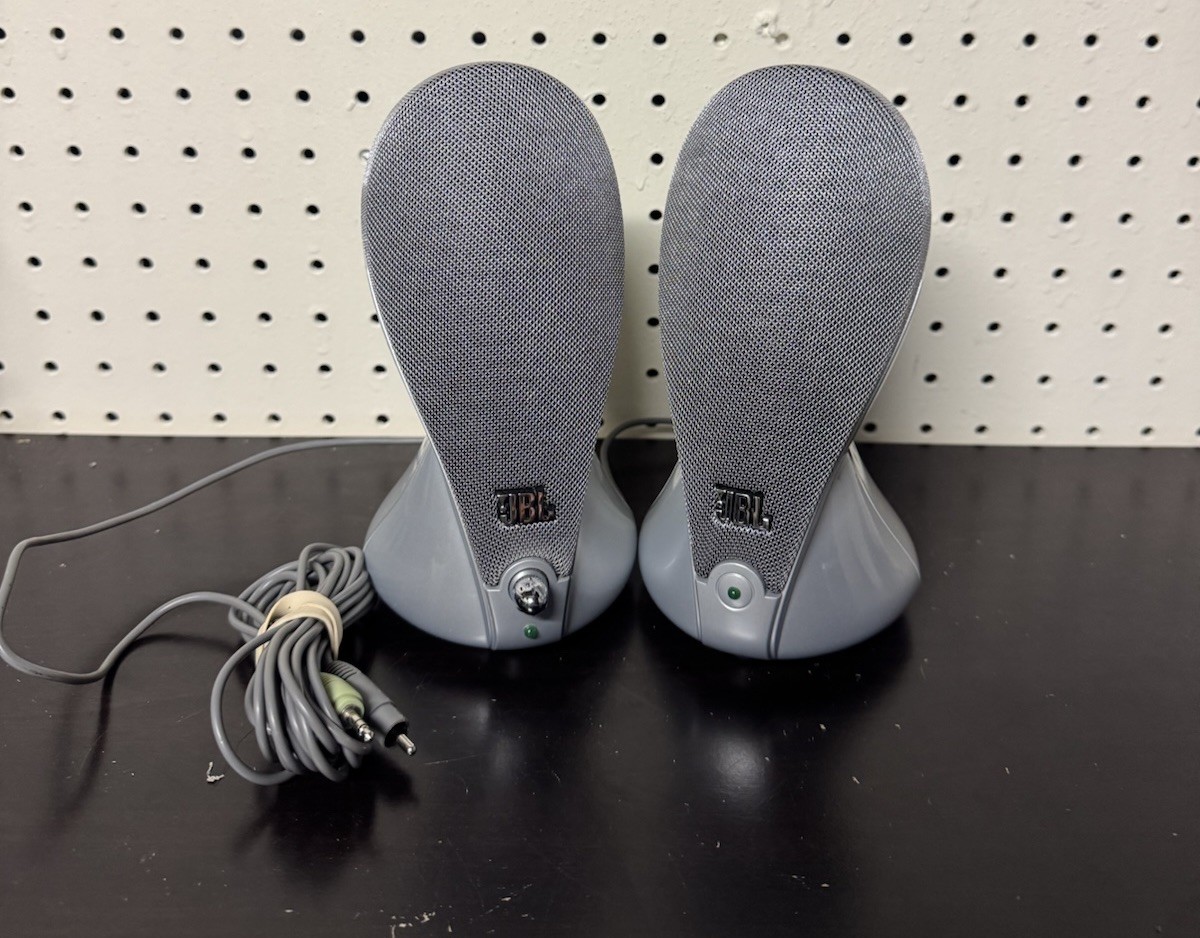 JBL Duet by Harman Multimedia Silver Computer Speakers Pair - No Power Cord