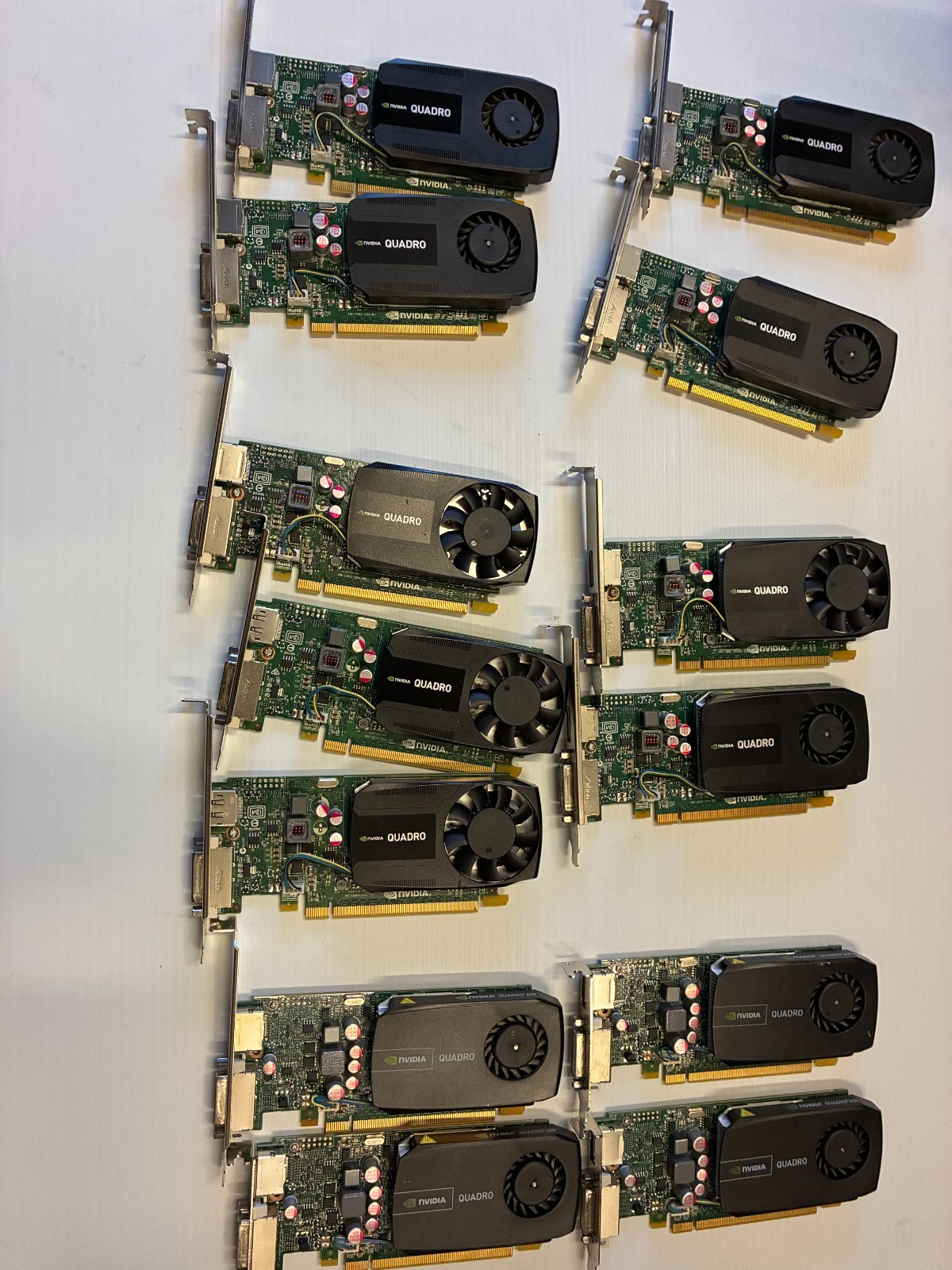 Lot of 12 NVIDIA Quadro K620 & K420 PCIe Video Cards