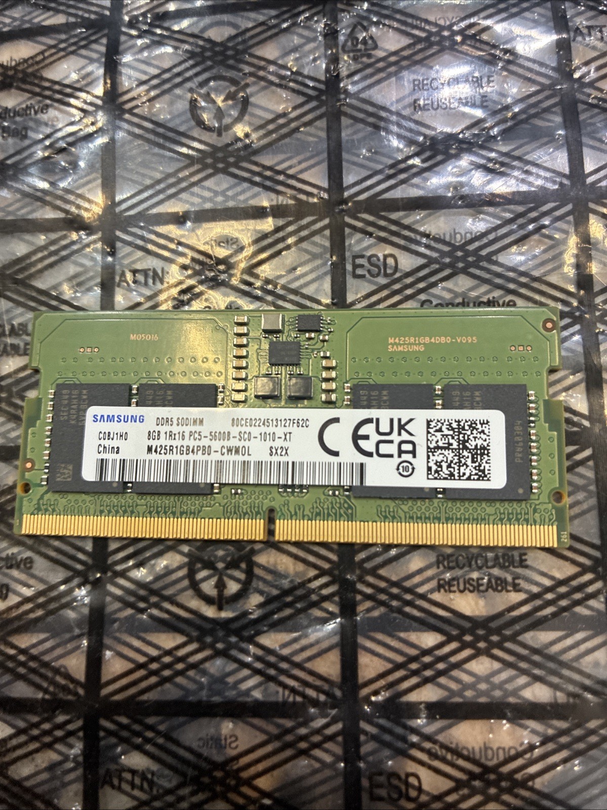 Samsung Lenovo M425R1GB4PB0-CWMOL SODIMM 8GB DDR5 5600MHz PC5-5600B-SC0-1010-XT