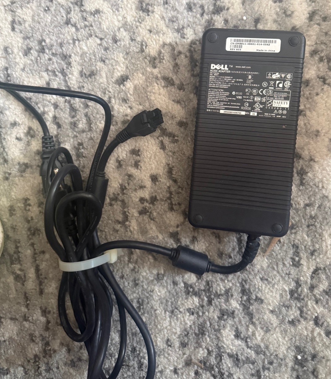 DELL ADP-220AB-B AC/DC ADAPTER DA-2 SERIES 8-PIN 12V 18A POWER ADAPTER