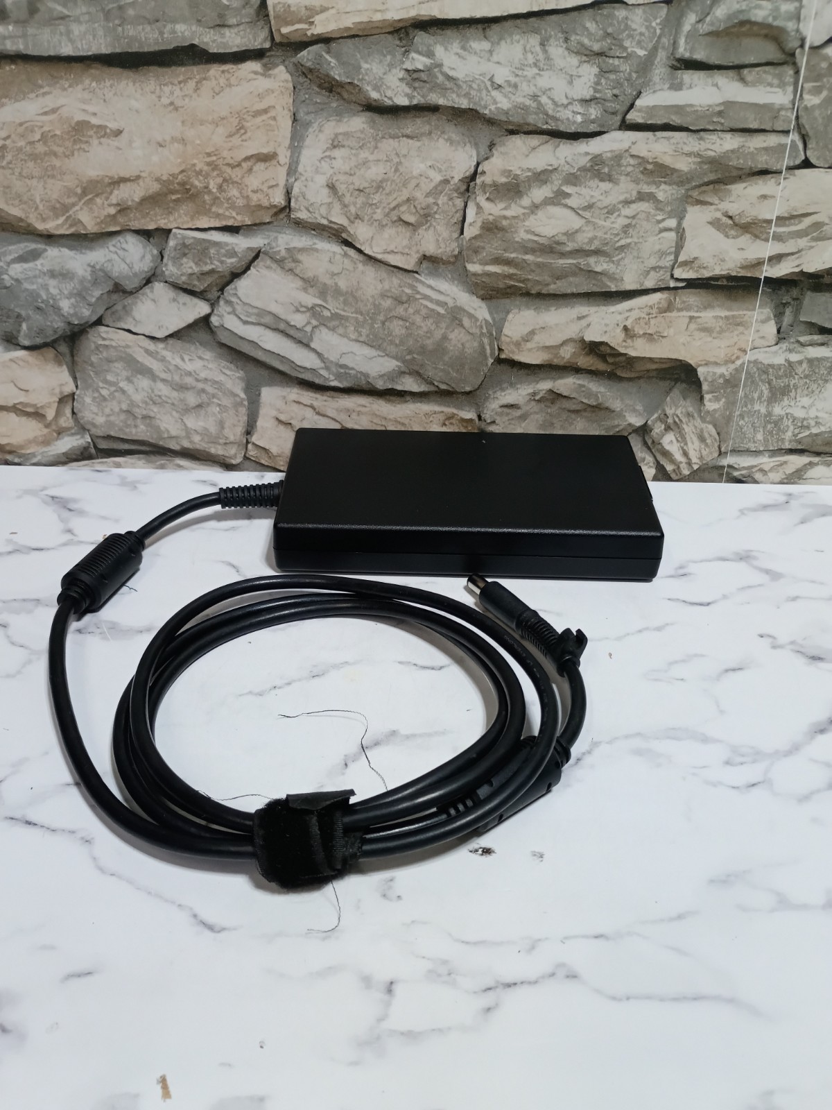 OEM HP 200W 19.5V 10.3A AC Adapter for HP EliteBook 8740W 8560W 8760W