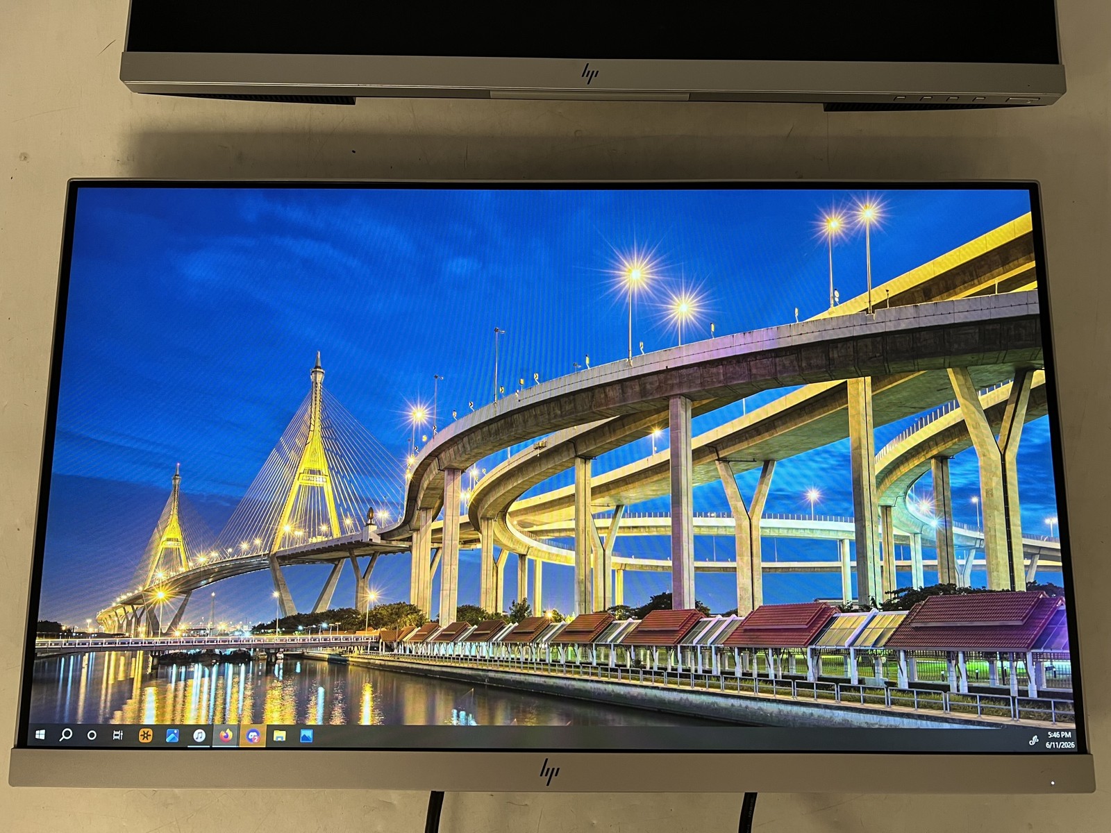 Lot of 2 HP EliteDisplay E243 24" Widescreen 1920x1080 16:9 IPS NO STAND/CABLES