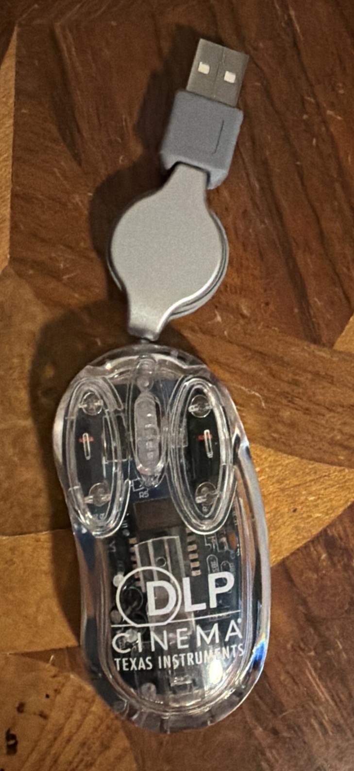 DLP Cimena Mouse  