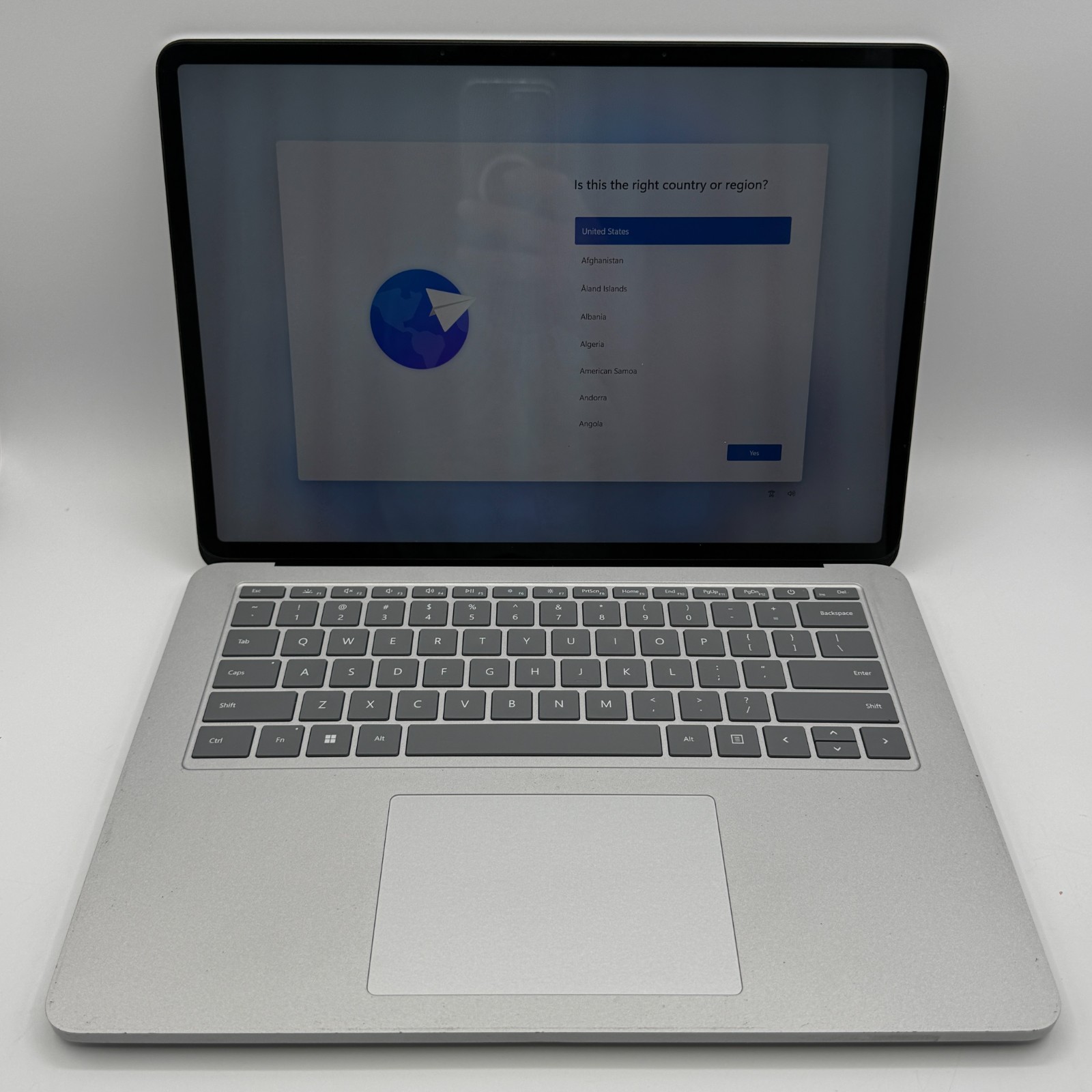 Microsoft Surface Laptop Studio 1964 14.4" i7-11370H RTX A2000 32GB RAM 512GB