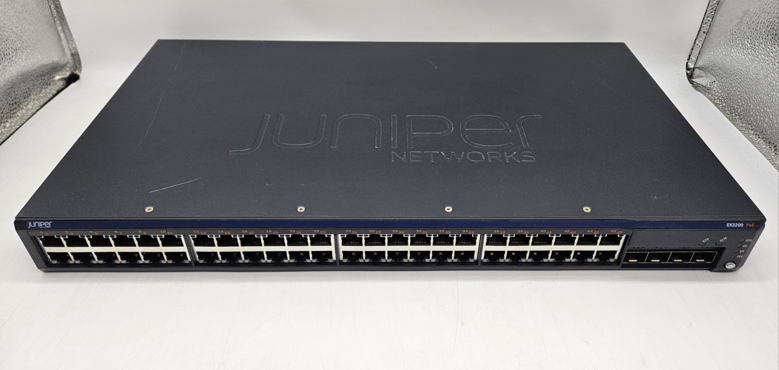 Juniper 48-Port GbE PoE+ & 4-Port SFP Network Switch EX2200-48P-4G