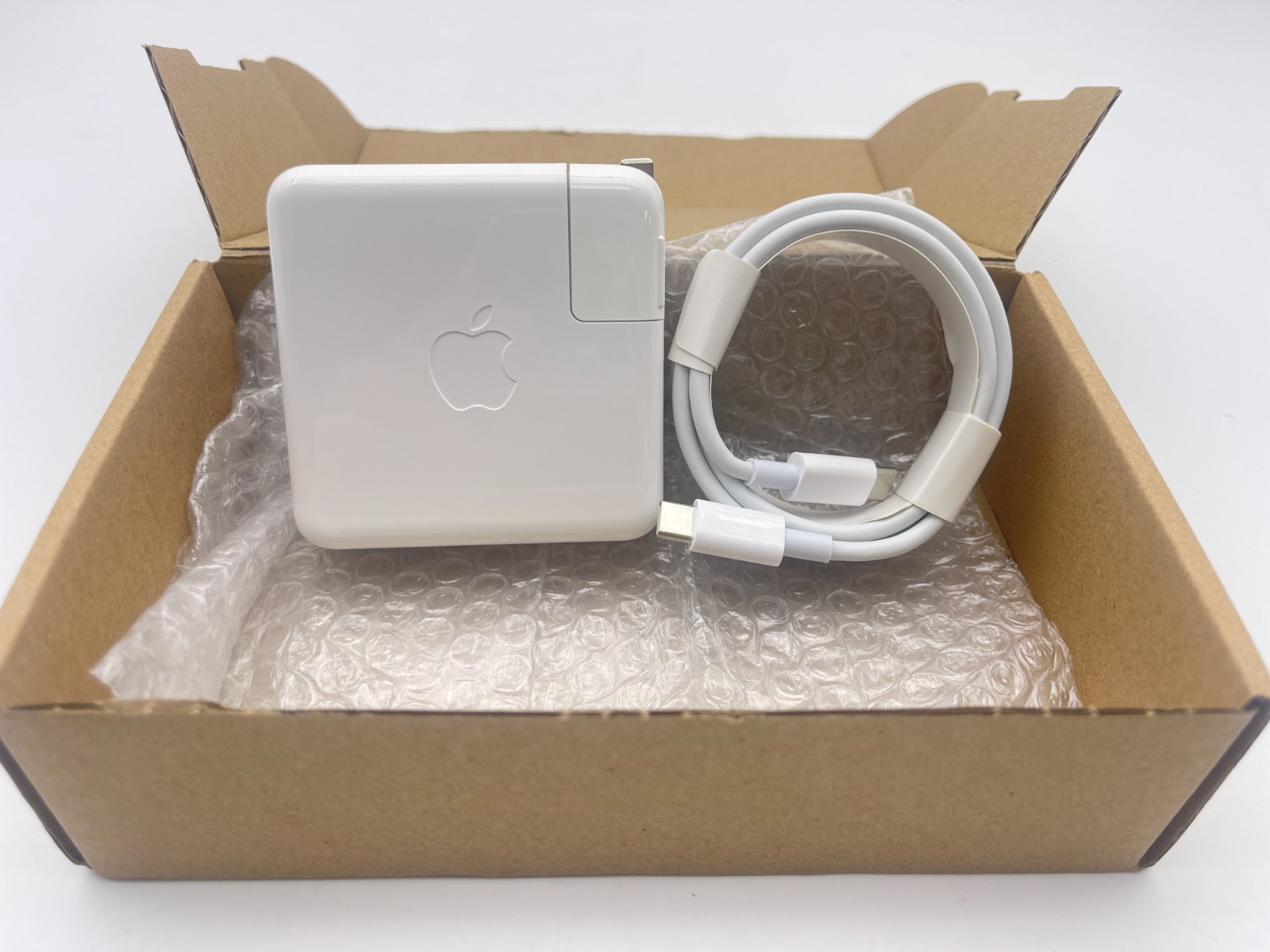 OEM Genuine 61W USB-C Power Adapter Charger For Apple MacBook A1708 A1707 A1534