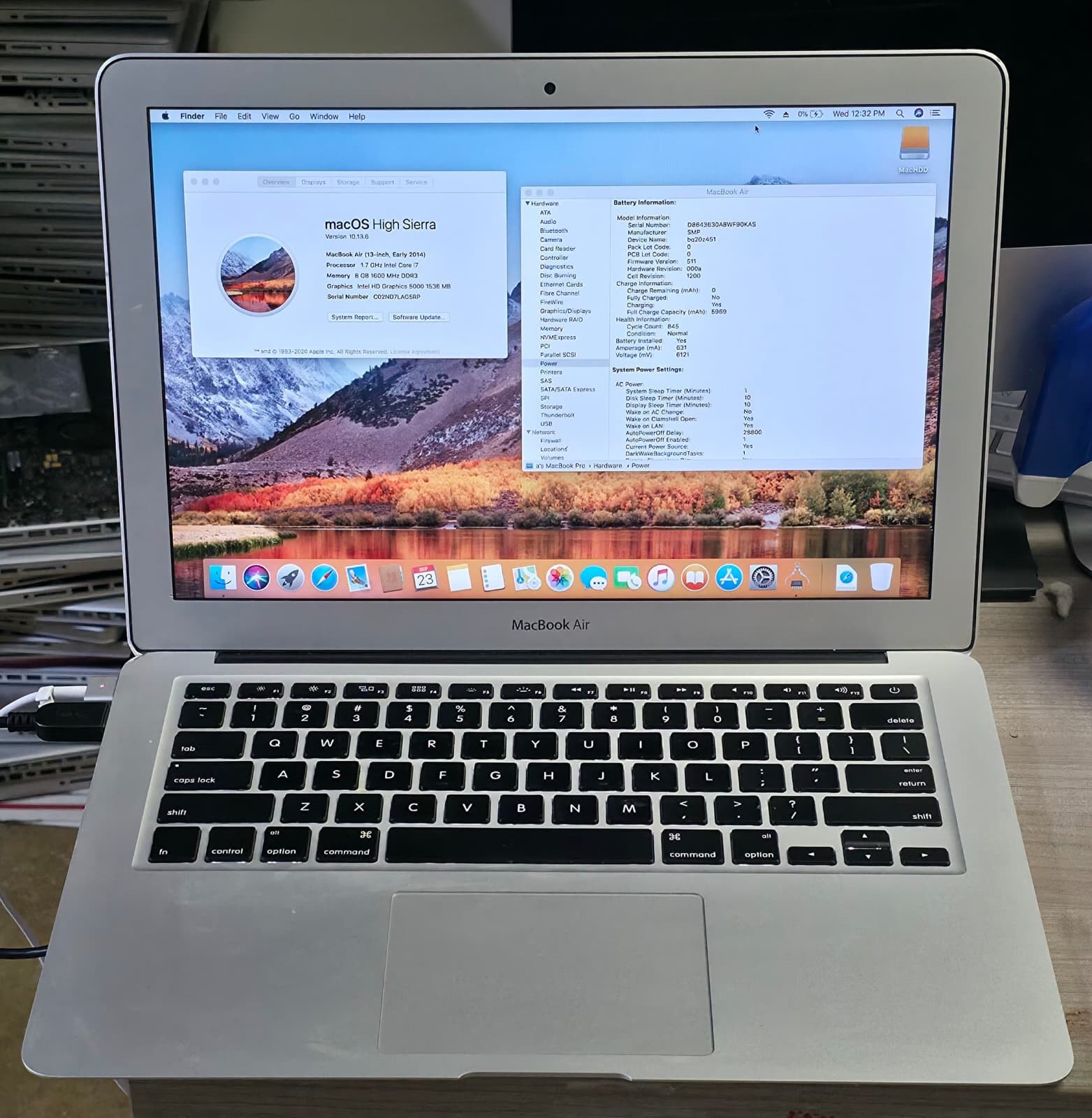 LOT OF 3  APPLE MACBOOK AIR 8GB/4GB RAM NO SSD AS IS READ AND CHECK PHOTOS