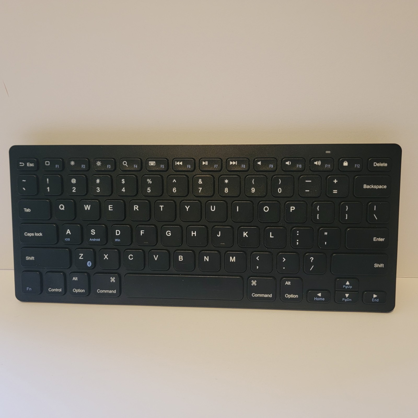 Anker A7721 Black Ultra Compact Slim Profile Wireless Bluetooth Keyboard.