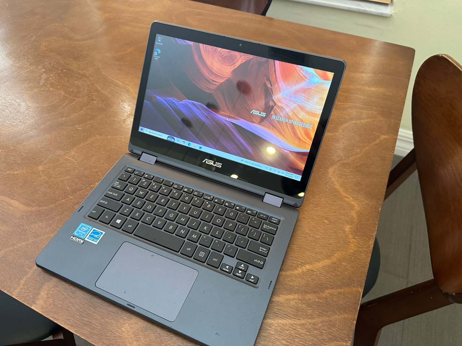 Asus TP202N 11.6" Touch Intel Pentium N4200 4GB 128GB eMMC W10H Laptop