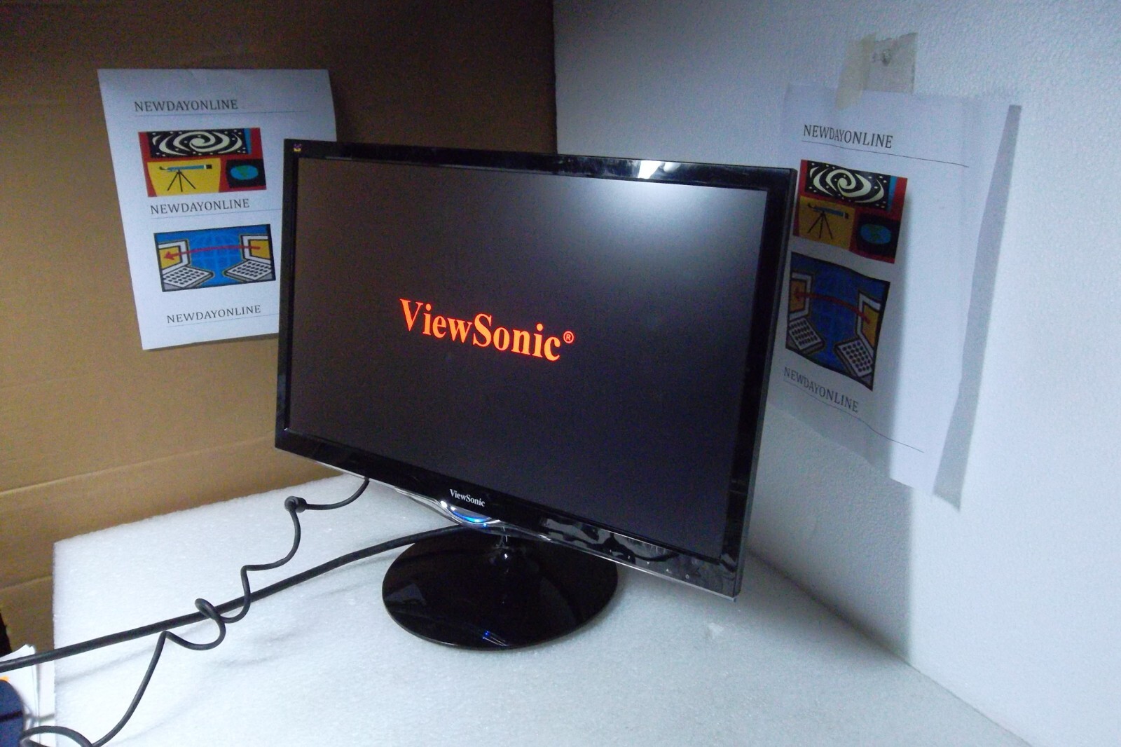 ViewSonic VX2252MH 22" LED Monitor w/Speakers Full HD 1080p HDMI VGA DVI VS15560