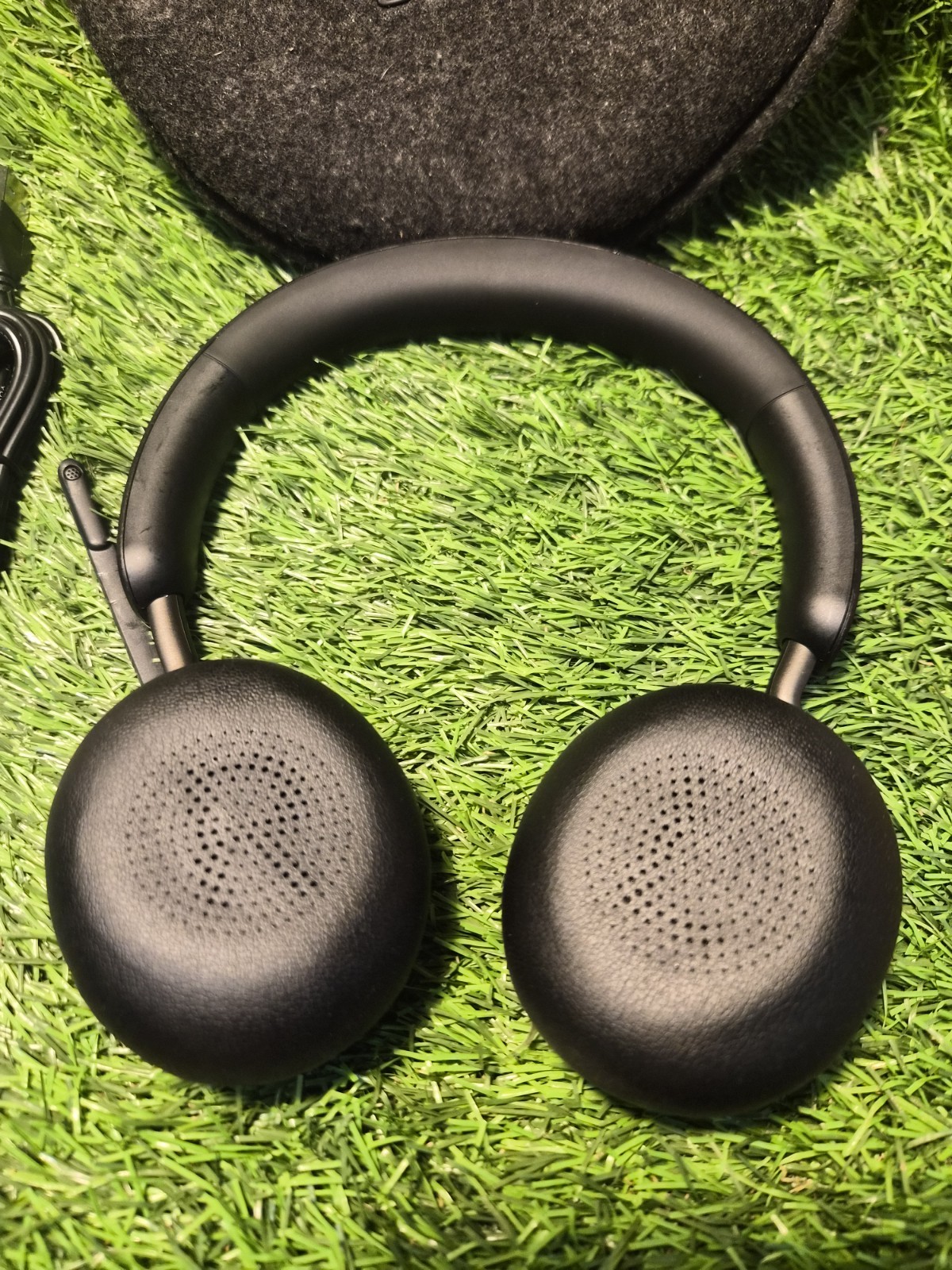 Jabra Evolve 2 65 Headset Microsoft Teams: Good Condition- no usb pc dongle hub 