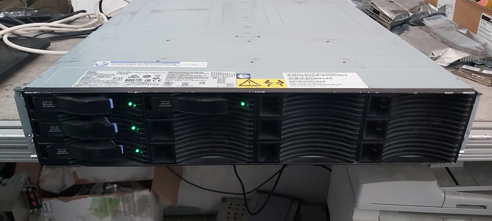 IBM LENOVO 6099-12C Storwize 00L4587 2072L2C w/2TBx8 w/2 x 00AR108 Controller