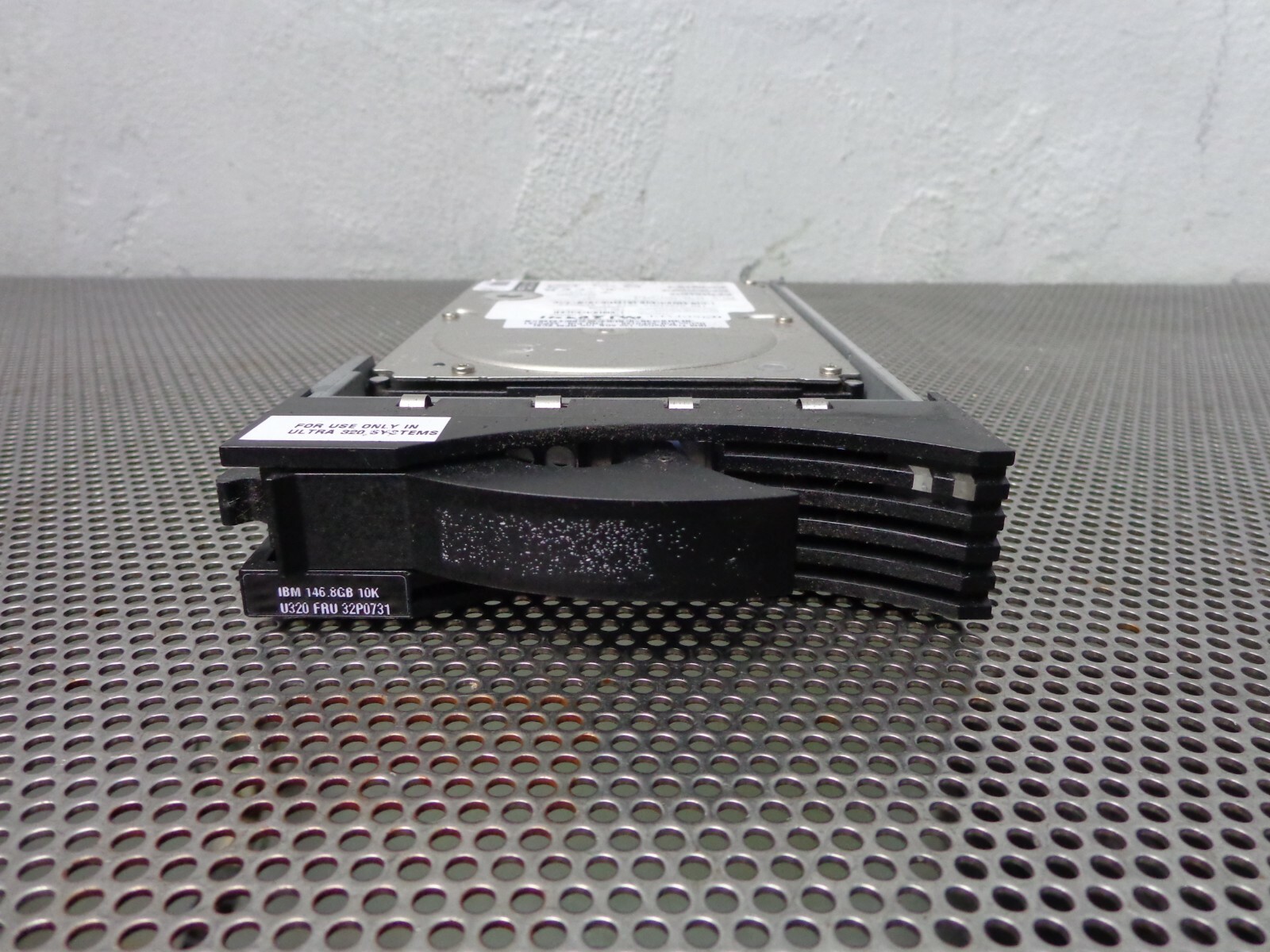 Ibm 32P0731 146.8GB 10K U320 SCSI HS 32P0728 07N8802 IC35L146UCDY10-0 