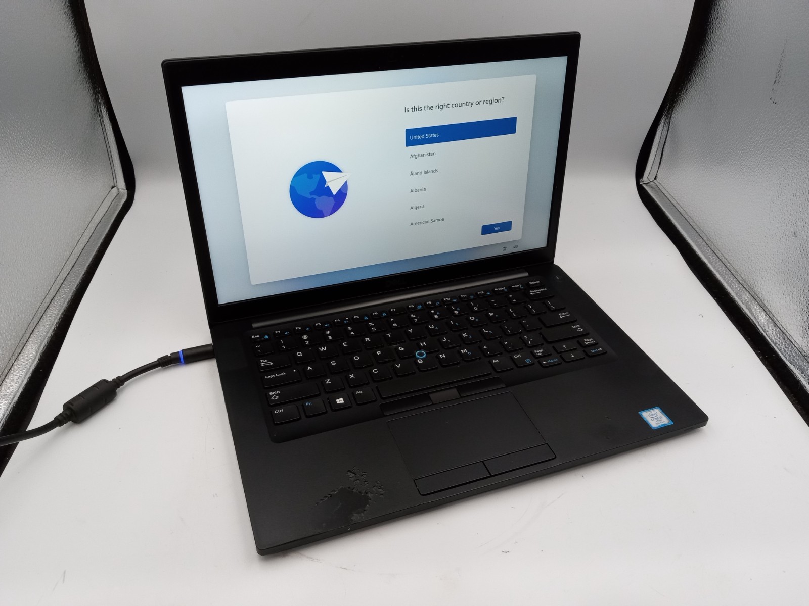 Dell Latitude 7490 14" Intel i5-8350U 4GB 128GB Windows 11 - NO BATTERY -RR