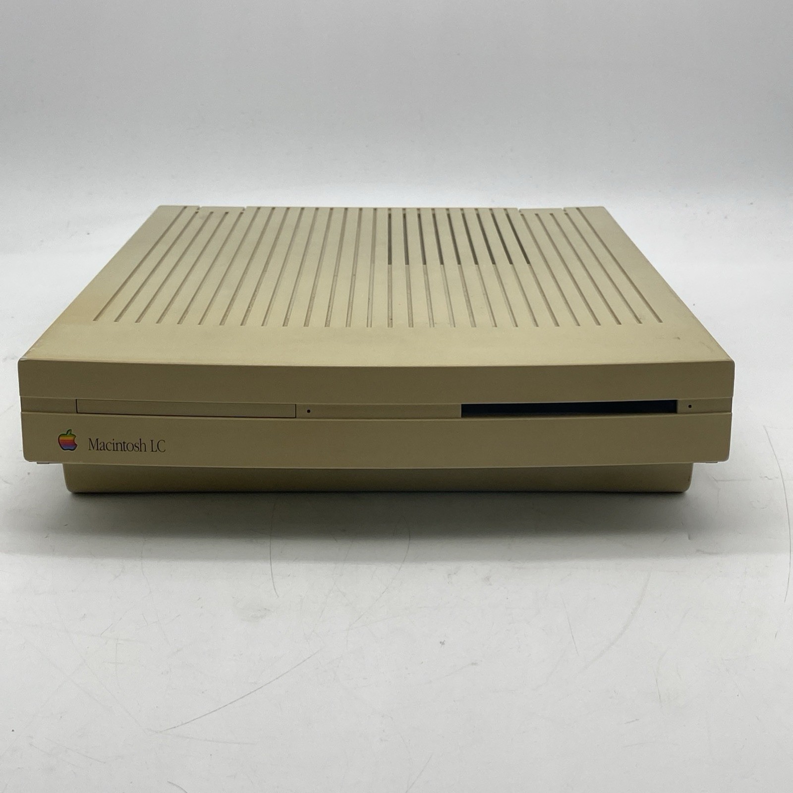 Vintage Apple Macintosh LC M0350 Desktop No Harddrive No Power Supply - Parts