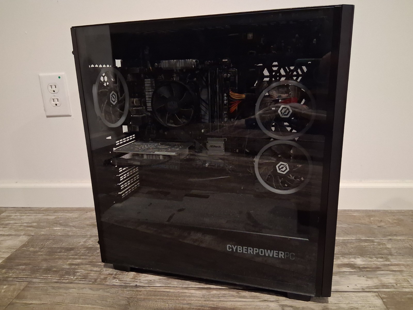 CyberPowerPC - Gaming Desktop - AMD Ryzen 7 2700 - 16GB Memory (USED - NO HDD)