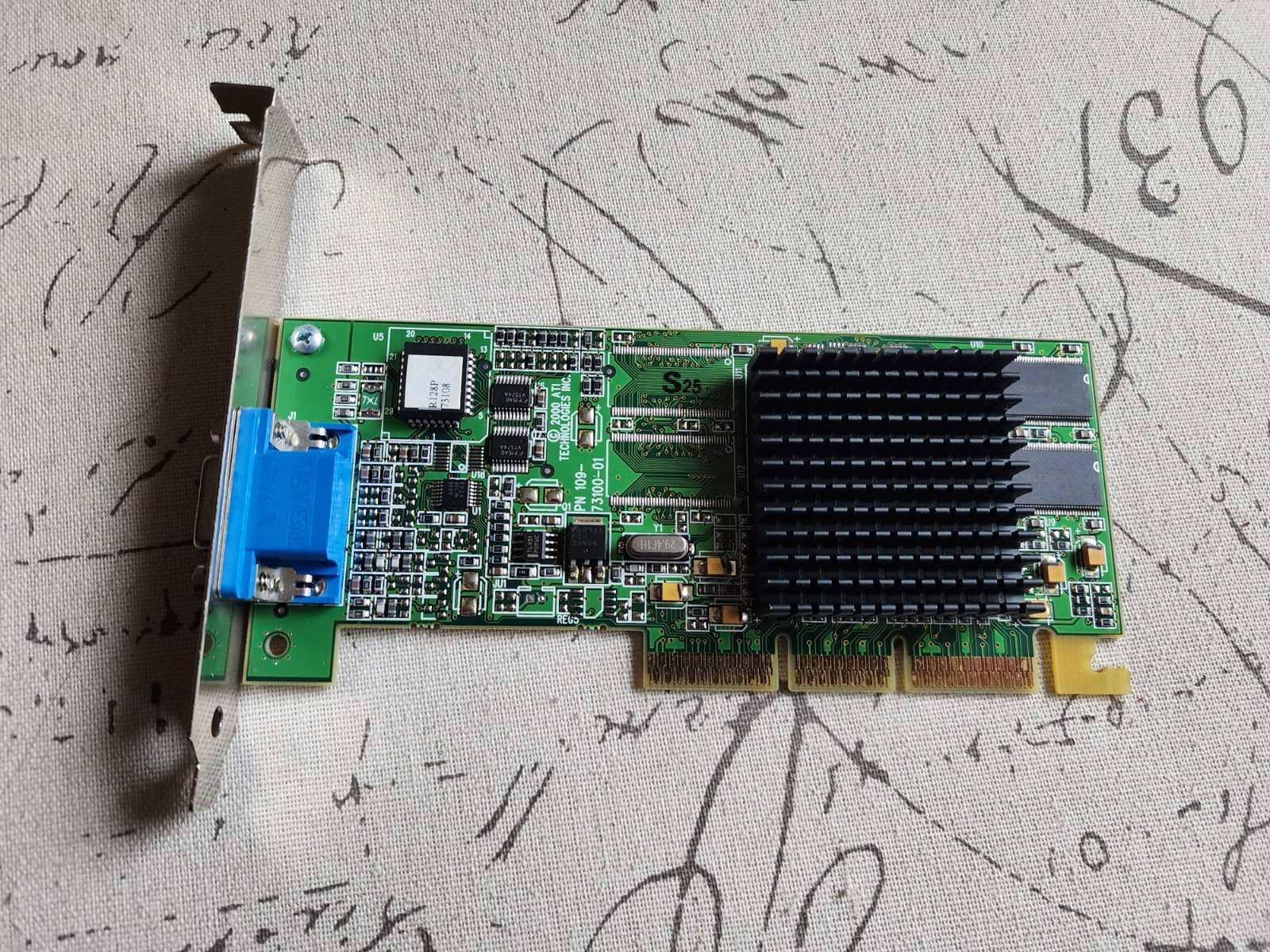 ATI Rage 128 Pro graphics card 1027311401